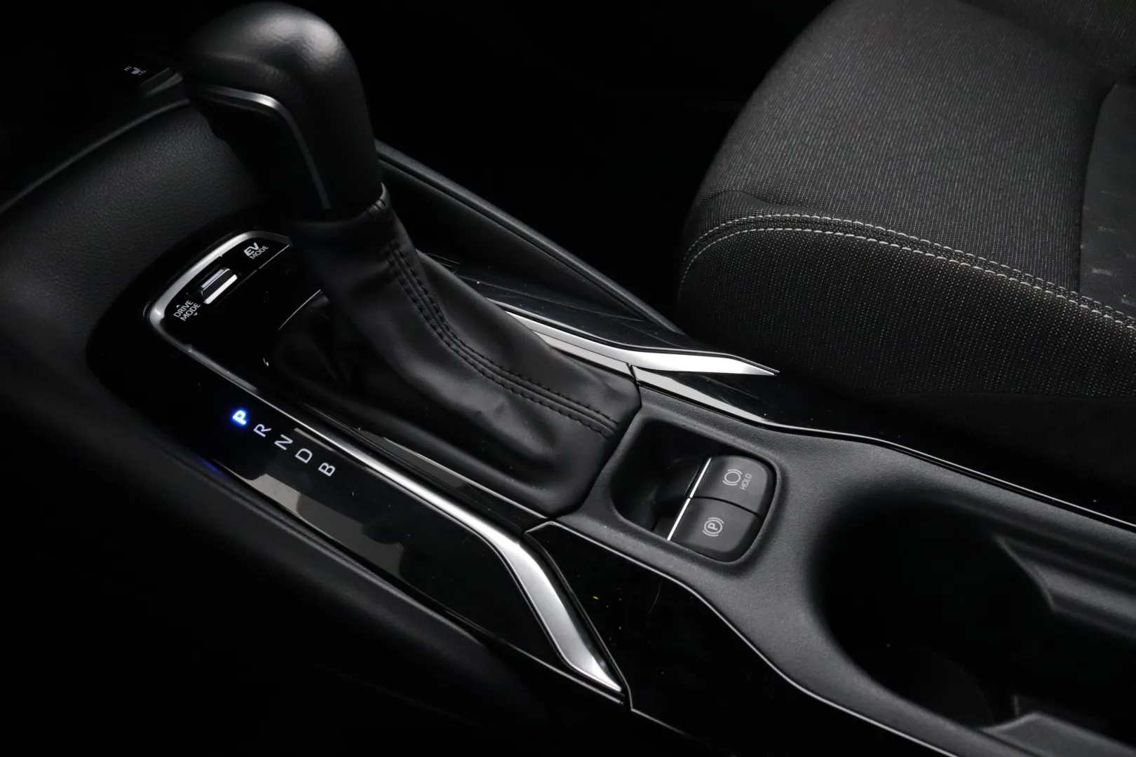 Toyota Corolla CRS-412 carousel image