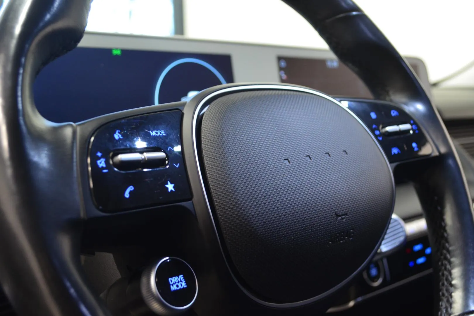 HYUNDAI IONIQ 5 MXZ-768 carousel image