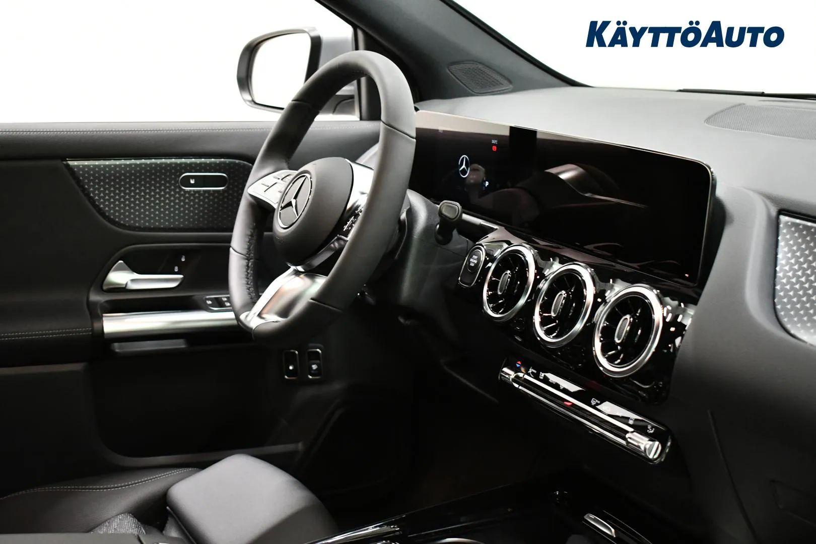 Mercedes-Benz GLA CSP-535 carousel image