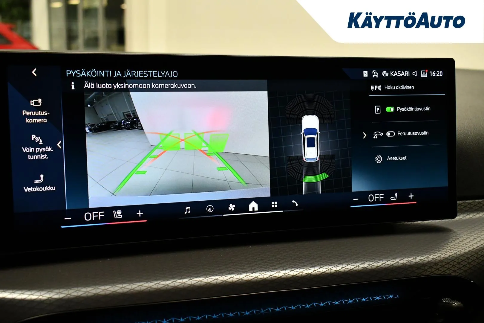 BMW 330 YYE-538 carousel image