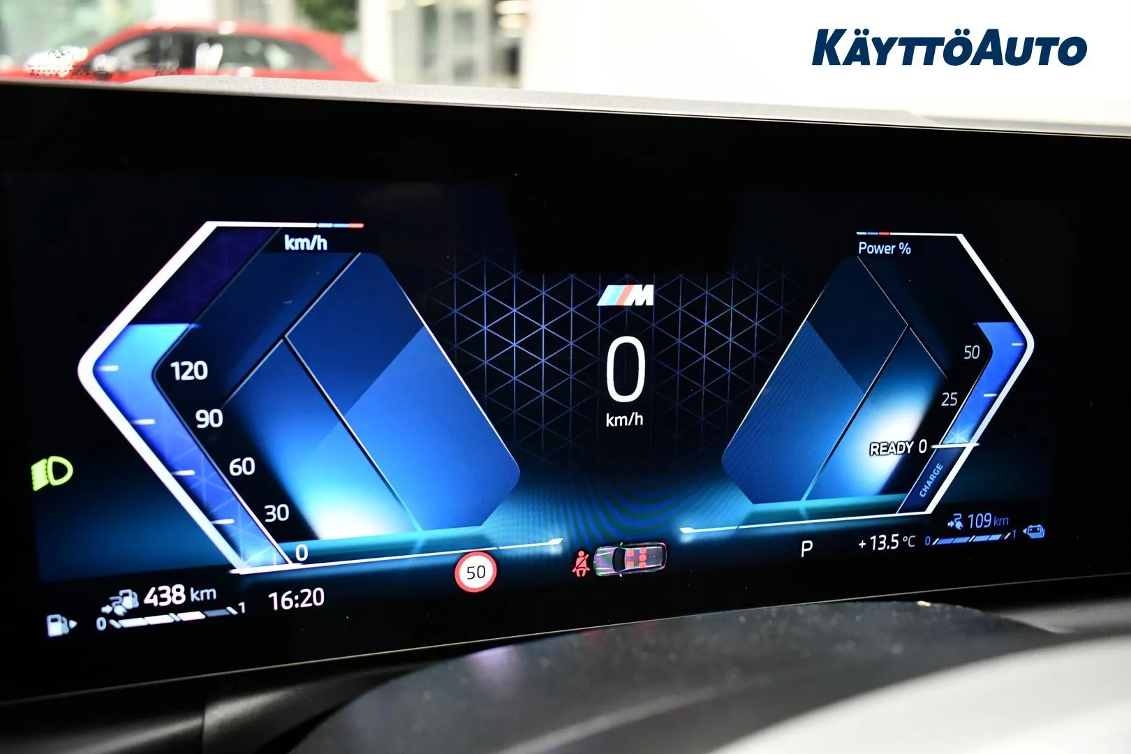 BMW 330 YYE-538 carousel image