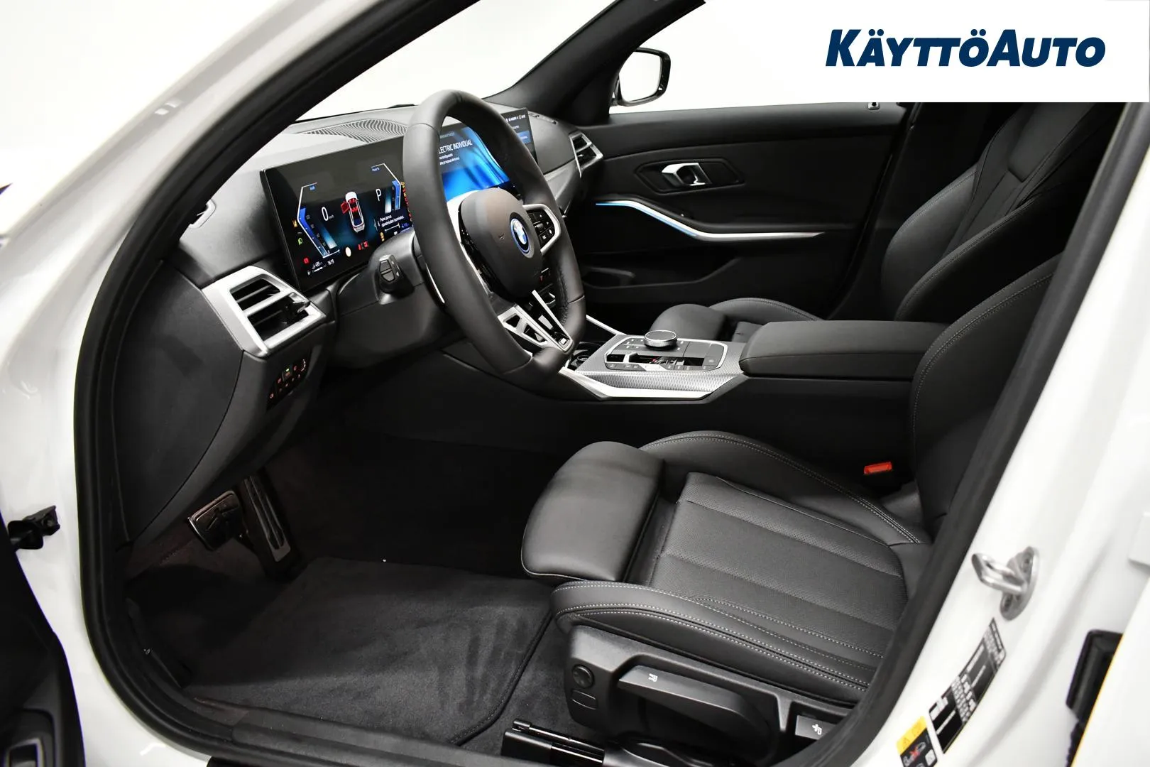 BMW 330 YYE-538 carousel image