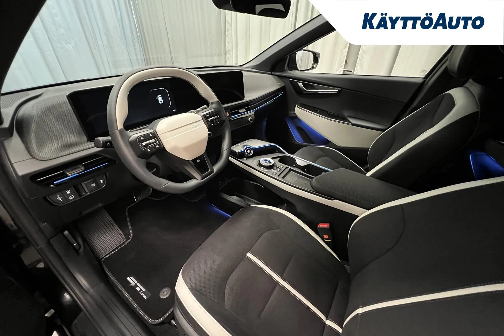 Kia EV6 GRN-217 carousel image