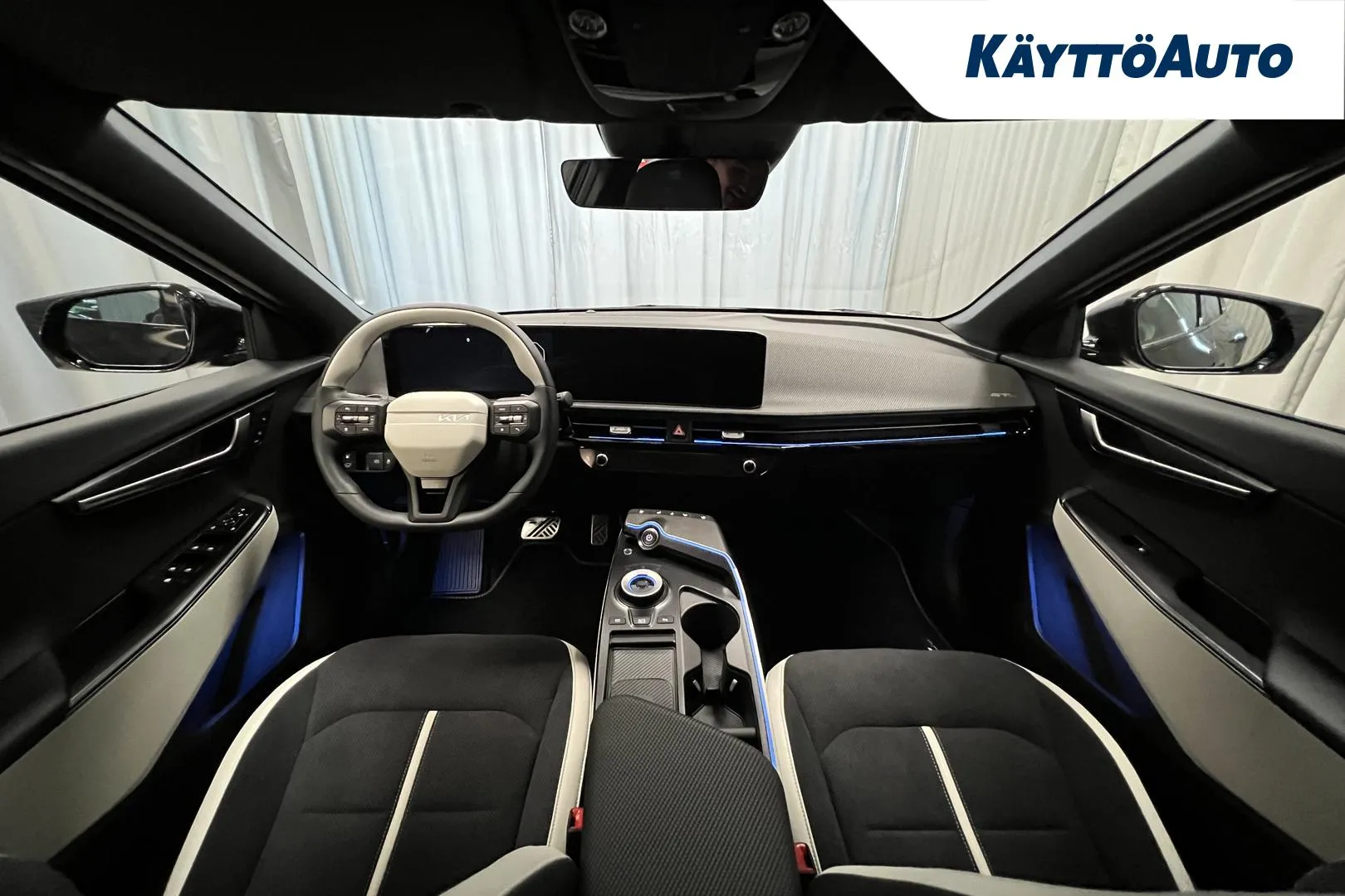 Kia EV6 GRN-217 carousel image