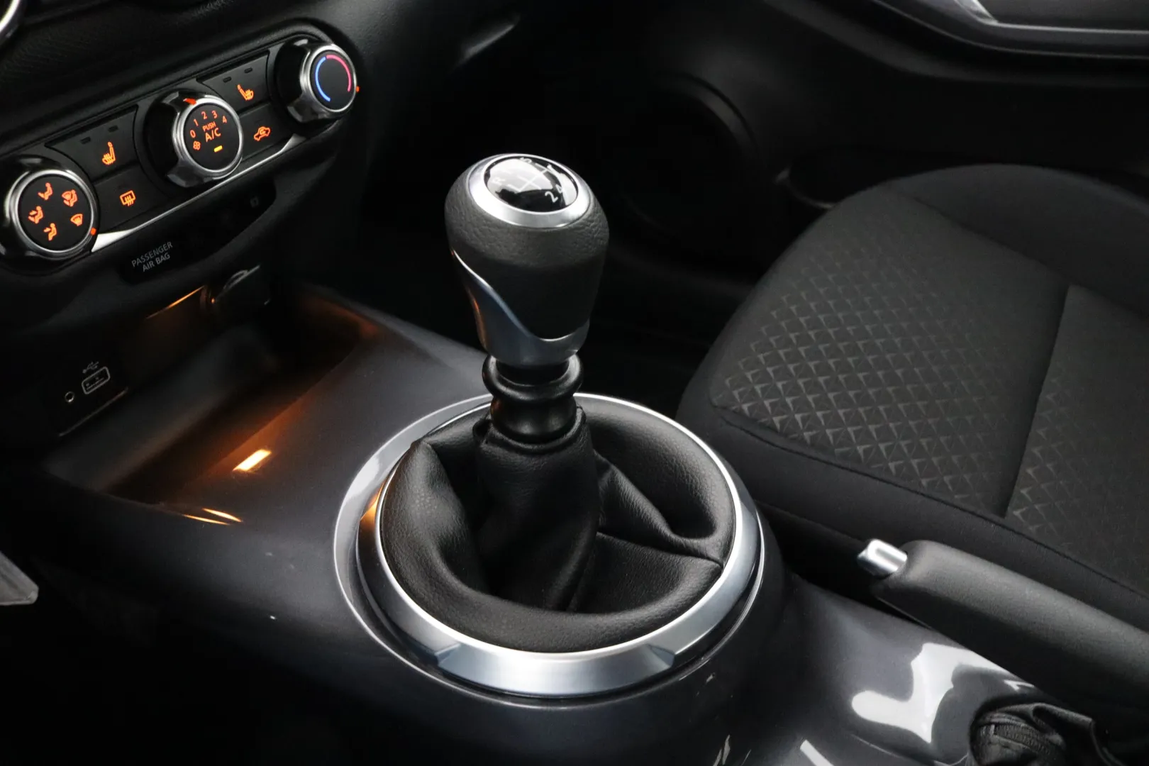 NISSAN Juke XRN-466 carousel image