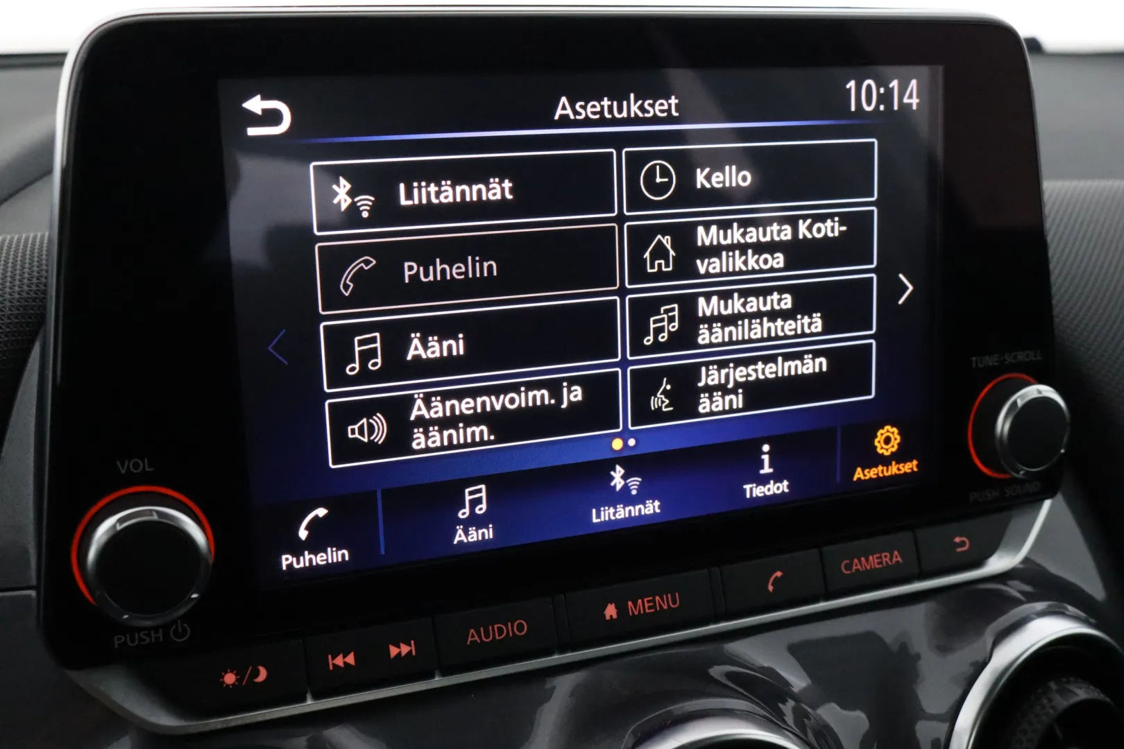 NISSAN Juke XRN-466 carousel image