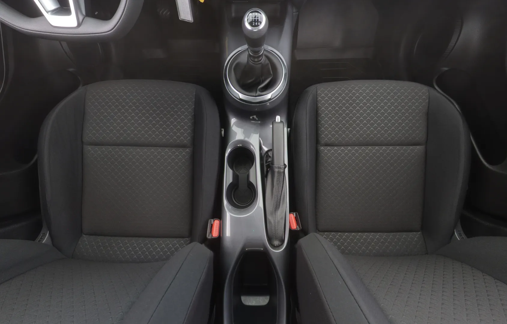 NISSAN Juke XRN-466 carousel image