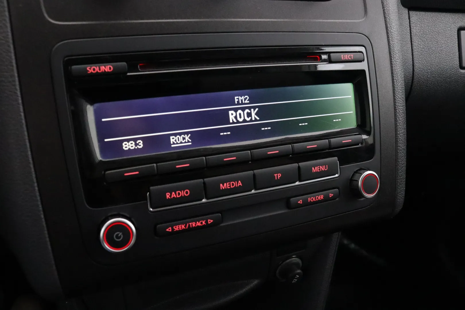 VOLKSWAGEN Caddy TYZ-134 carousel image