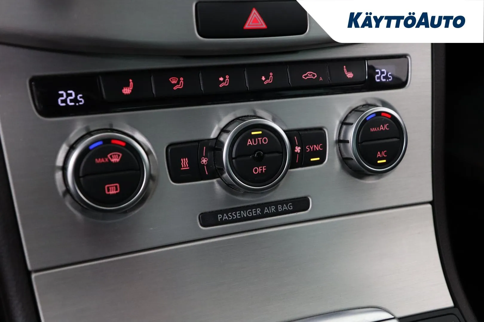 VOLKSWAGEN Passat VXH-621 carousel image