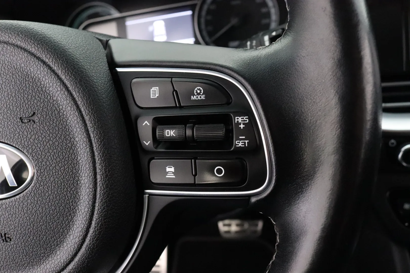 KIA Niro GNM-656 carousel image