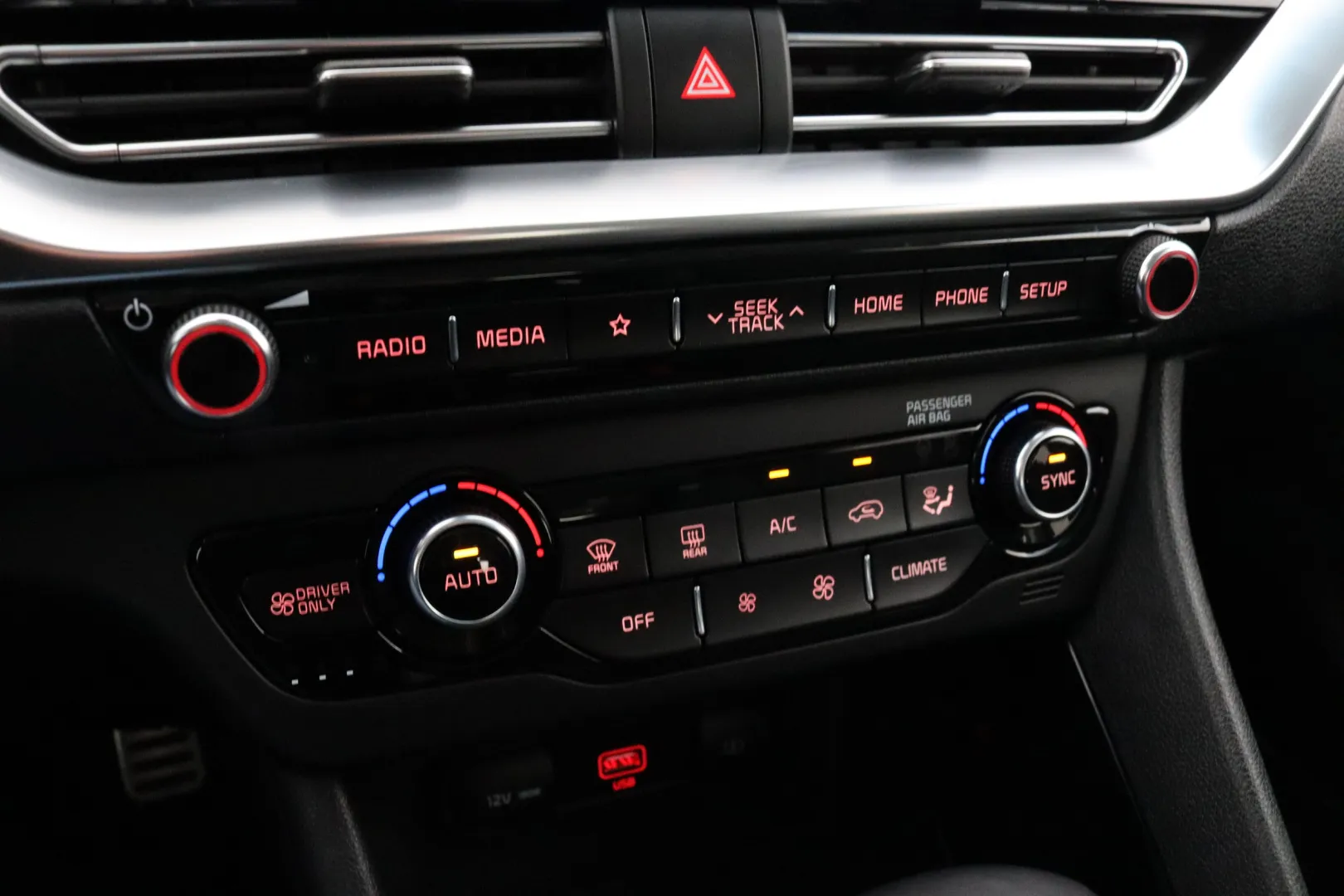 KIA Niro GNM-656 carousel image