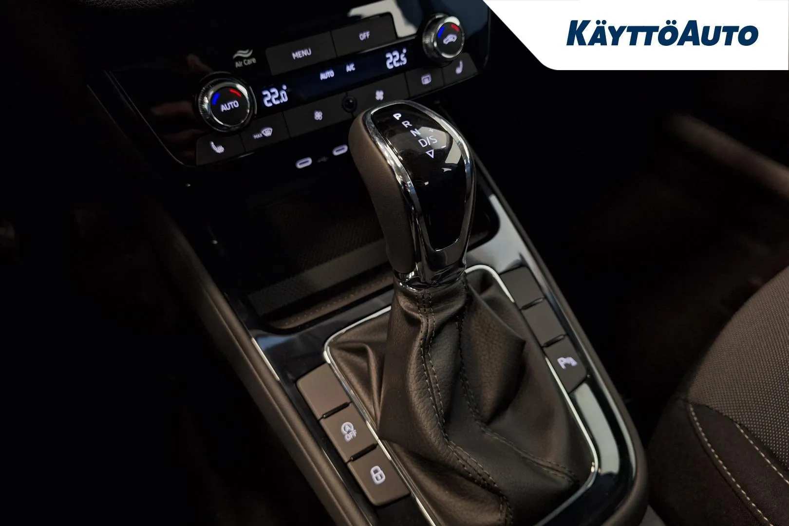 Skoda Fabia RXE-647 carousel image