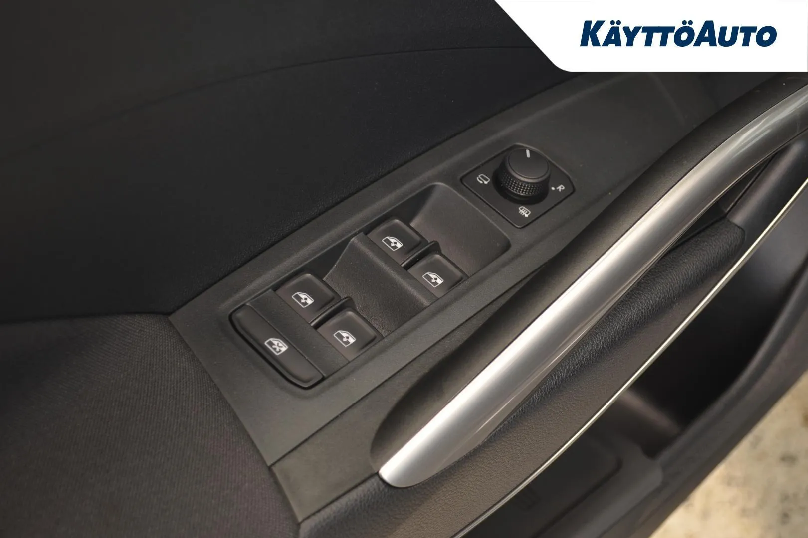 Skoda Fabia RXE-647 carousel image