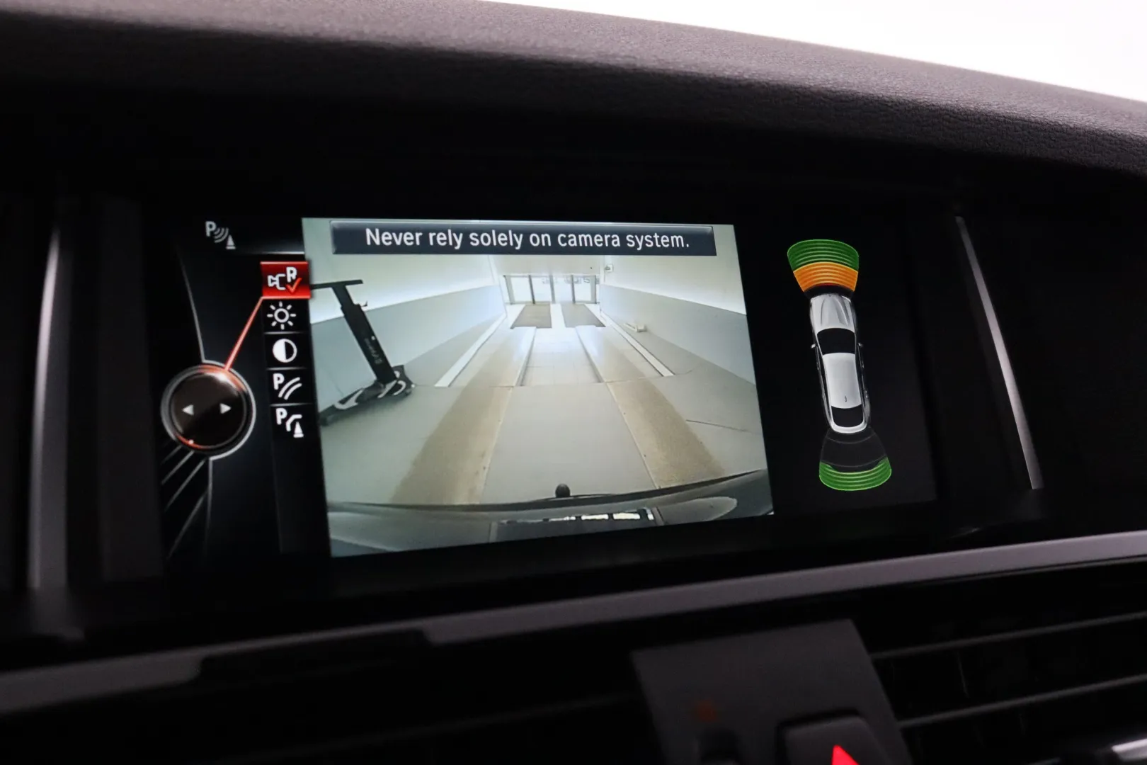 BMW X4 ESM-547 carousel image