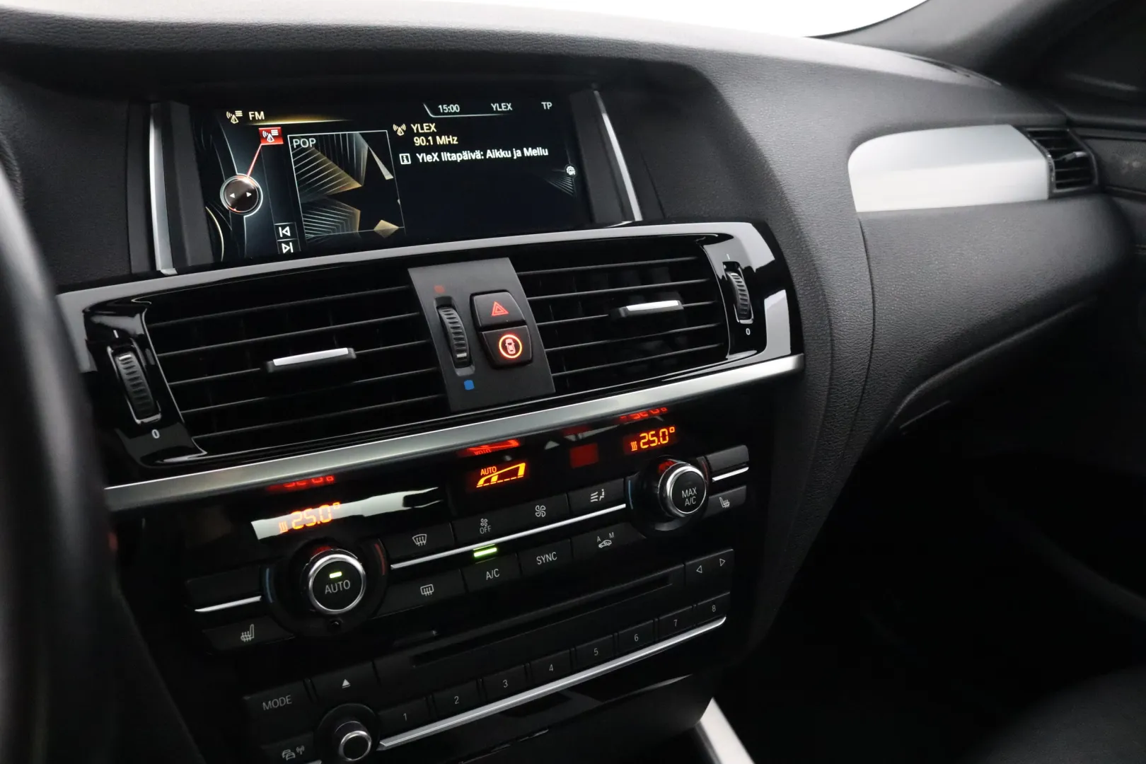 BMW X4 ESM-547 carousel image