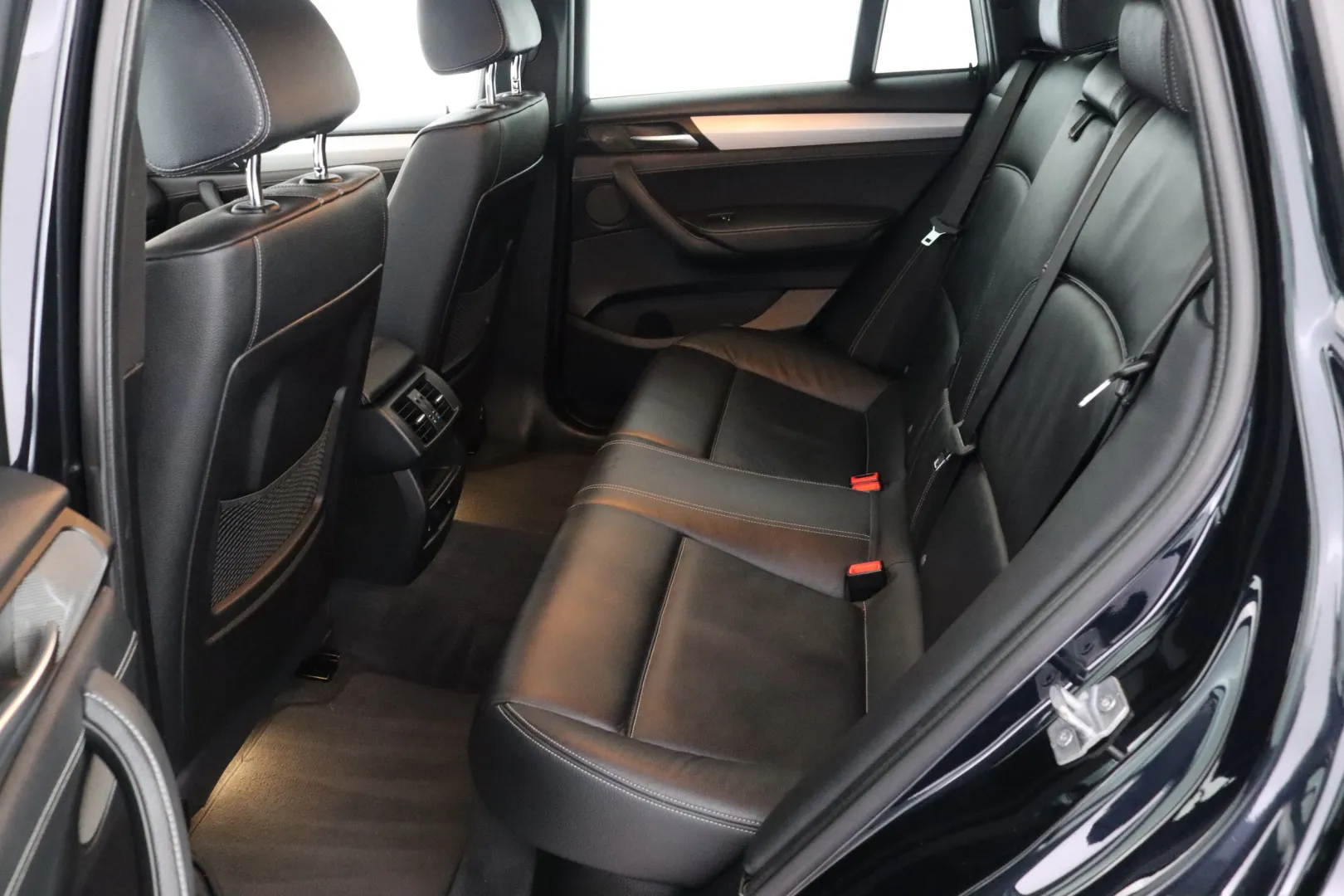 BMW X4 ESM-547 carousel image