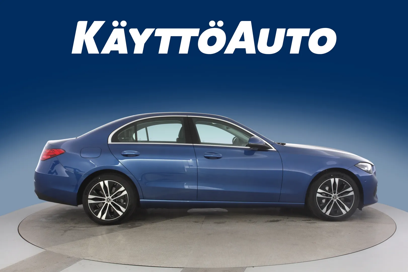 Mercedes-Benz C JNY-673 carousel image