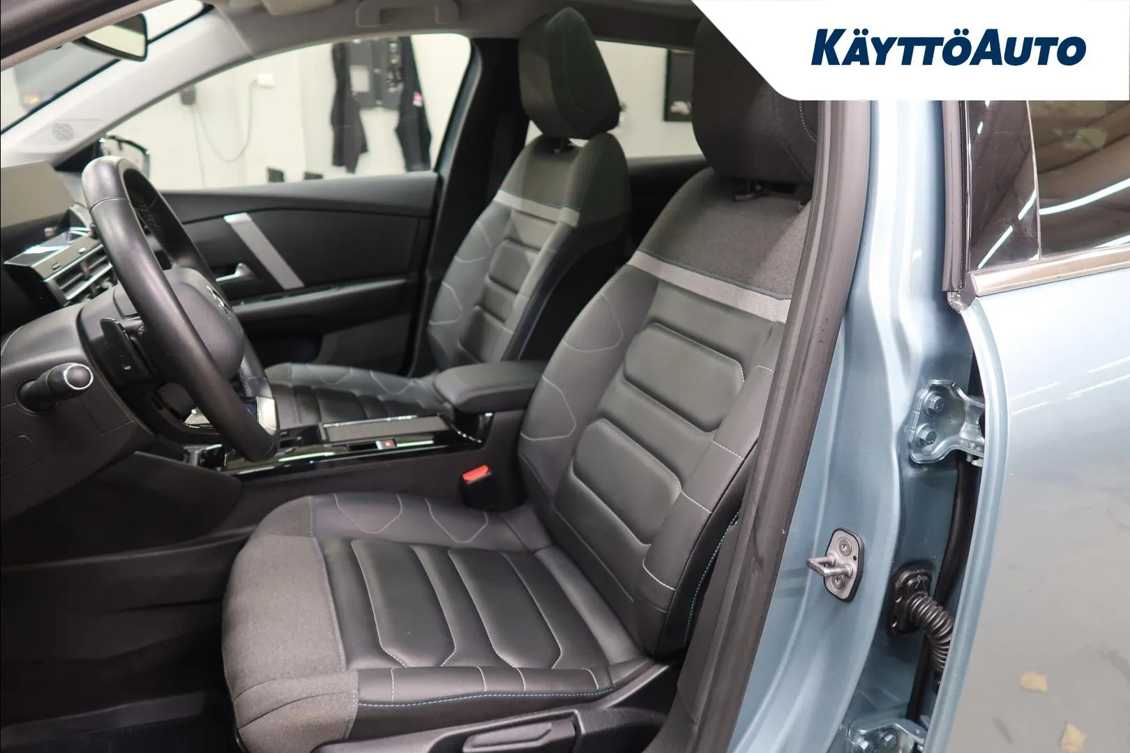 CITROEN C4 ZNT-382 carousel image