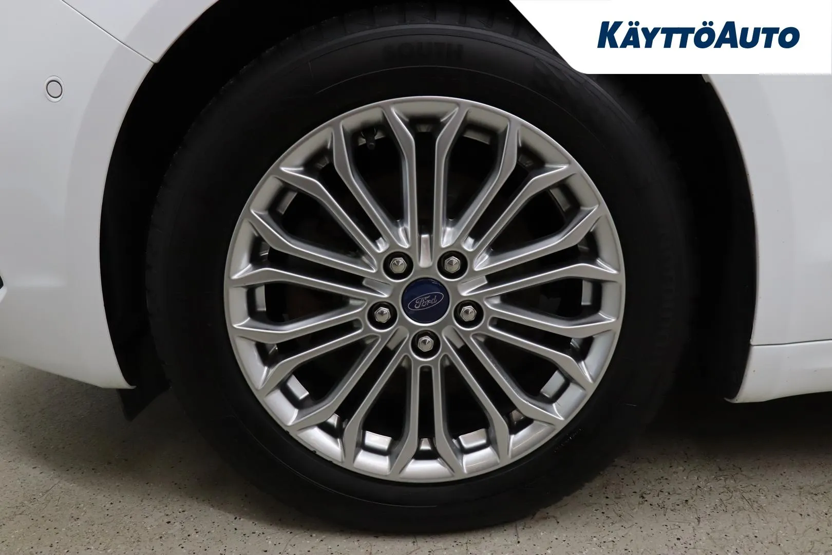 FORD Mondeo MYV-291 carousel image