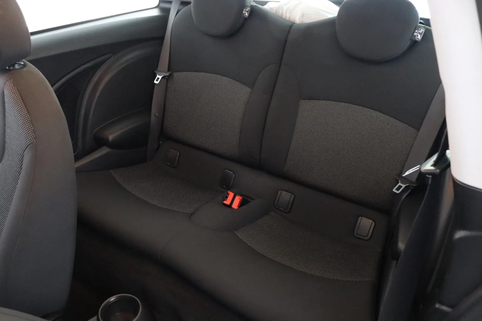 MINI One NHZ-660 carousel image