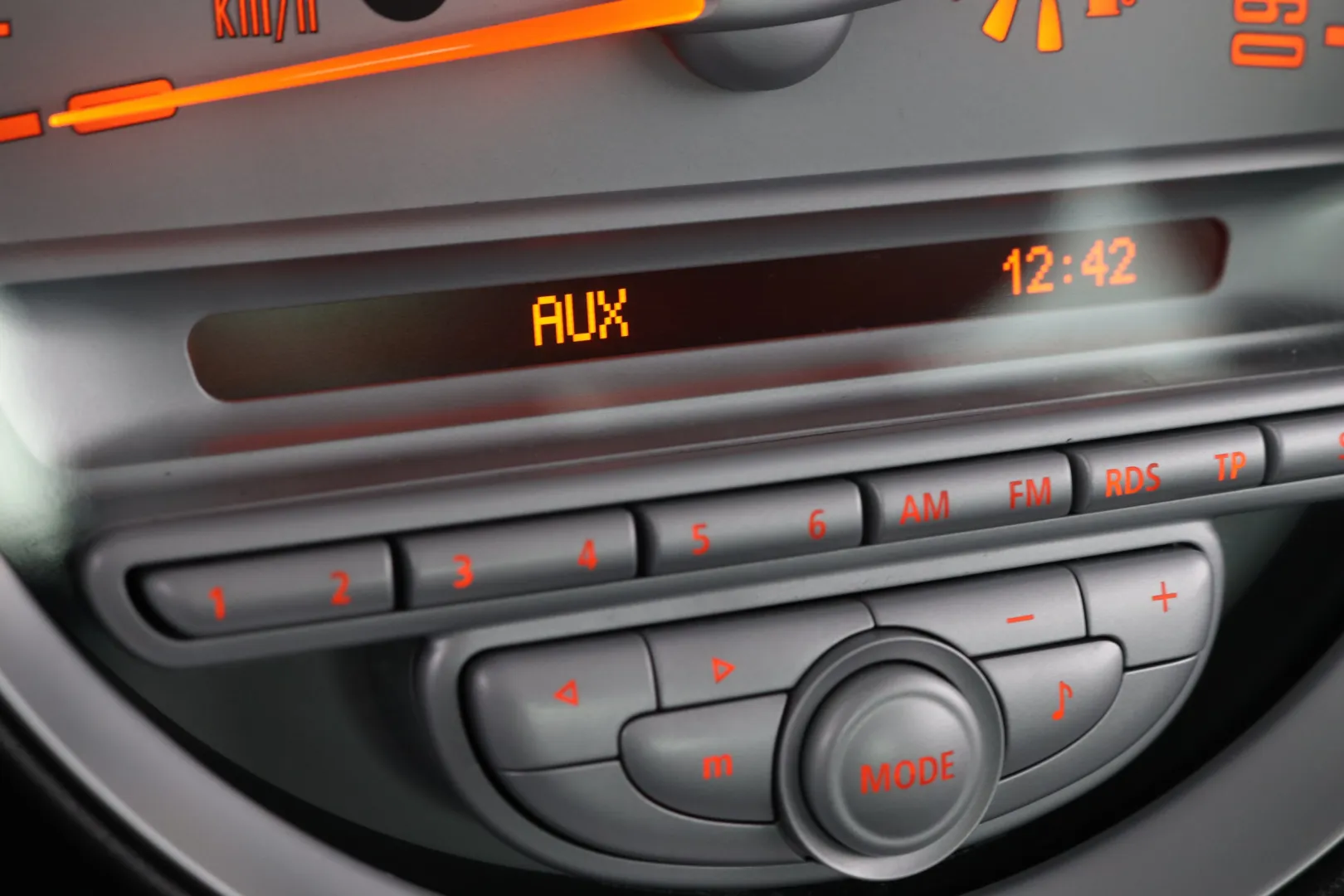 MINI One NHZ-660 carousel image