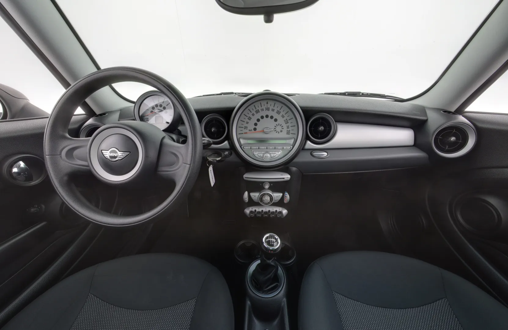 MINI One NHZ-660 carousel image