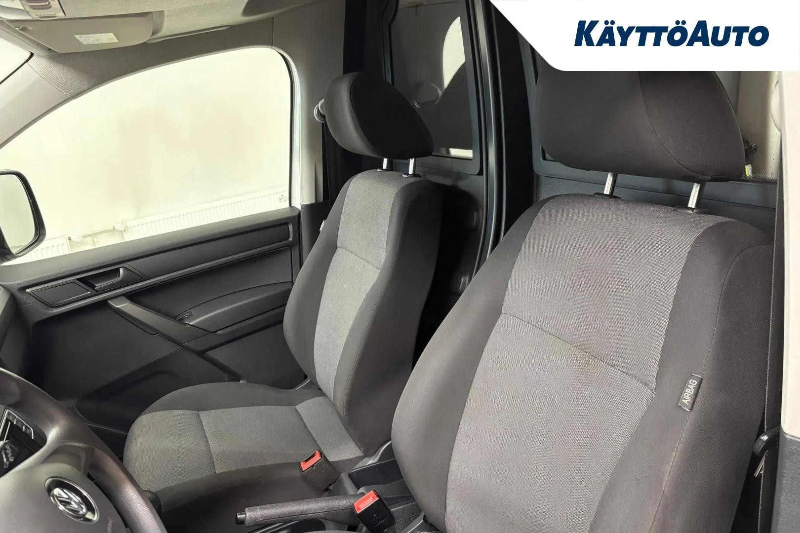 VOLKSWAGEN Caddy FNA-676 carousel image