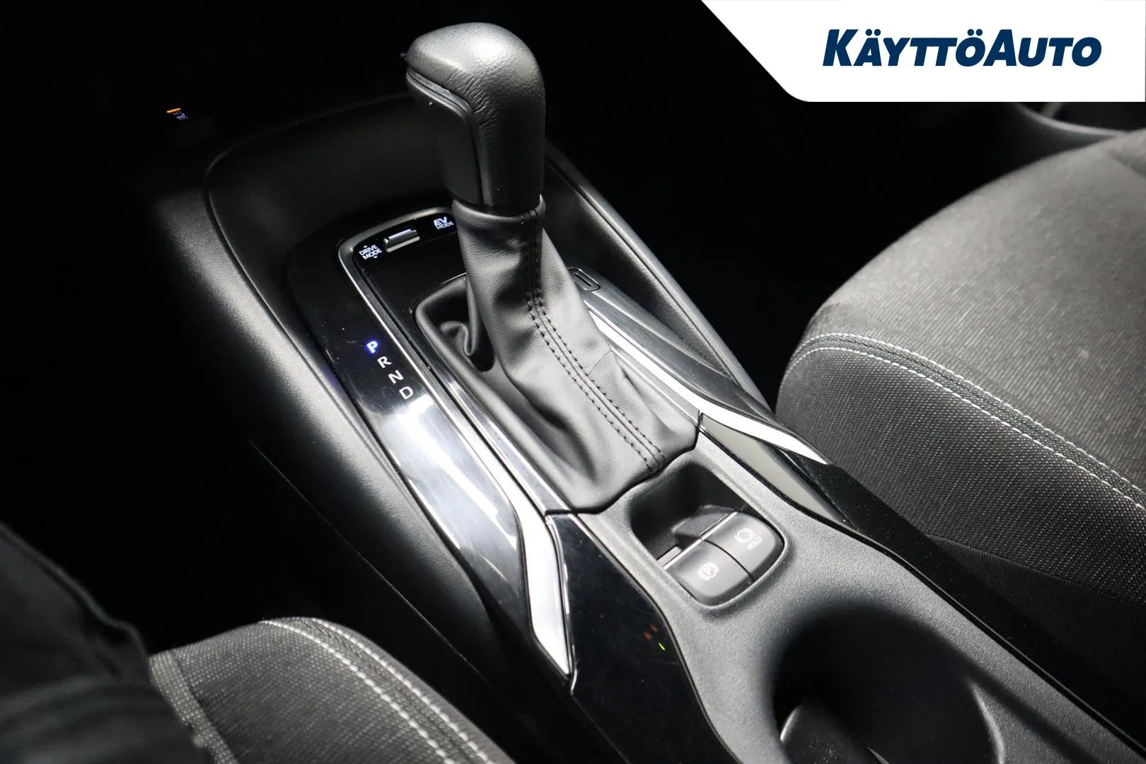 TOYOTA Corolla CRS-390 carousel image