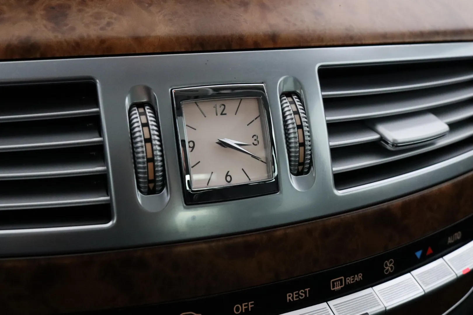 MERCEDES-BENZ S CKZ-121 carousel image