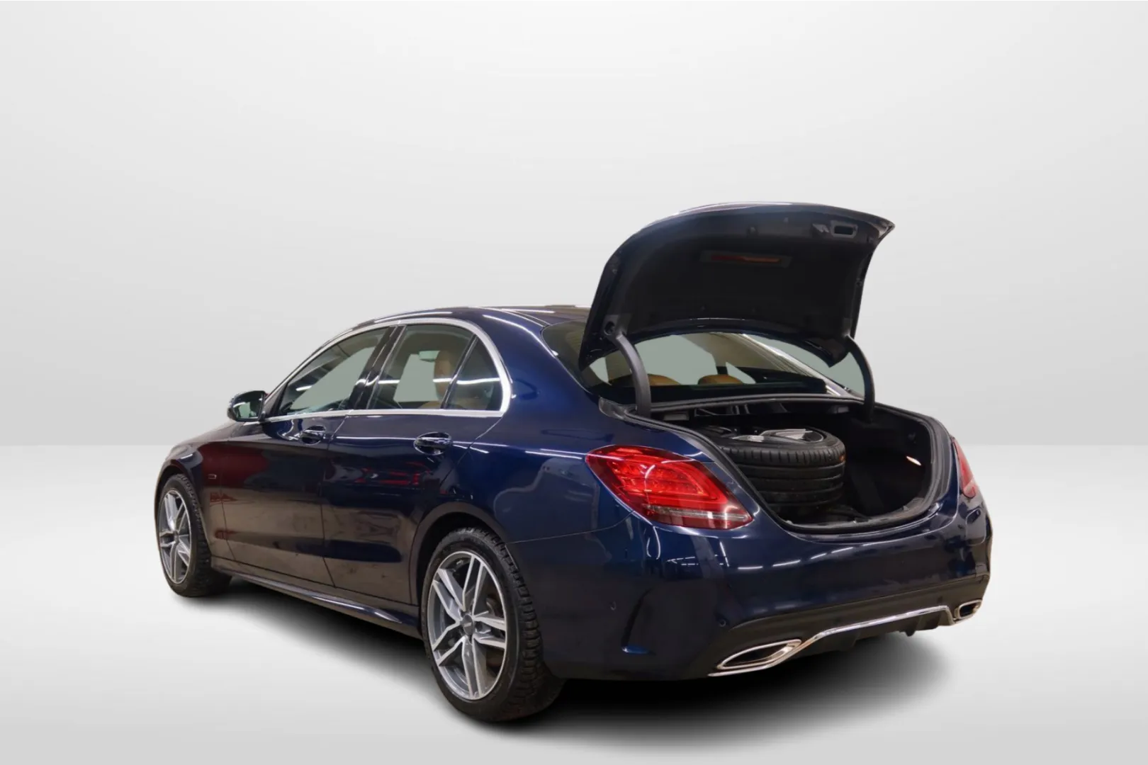 MERCEDES-BENZ C IVZ-410 carousel image