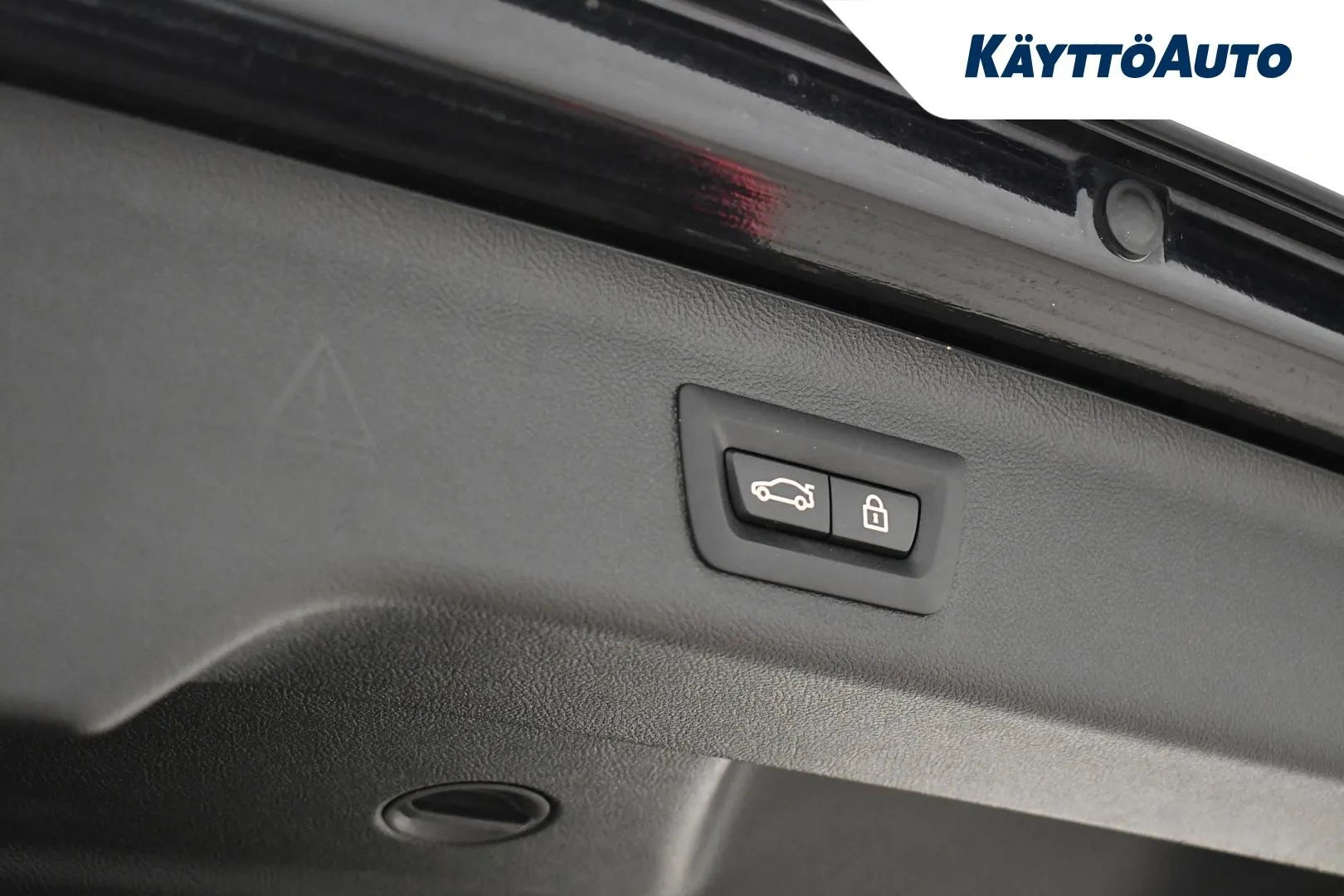 BMW 530 GRN-488 carousel image