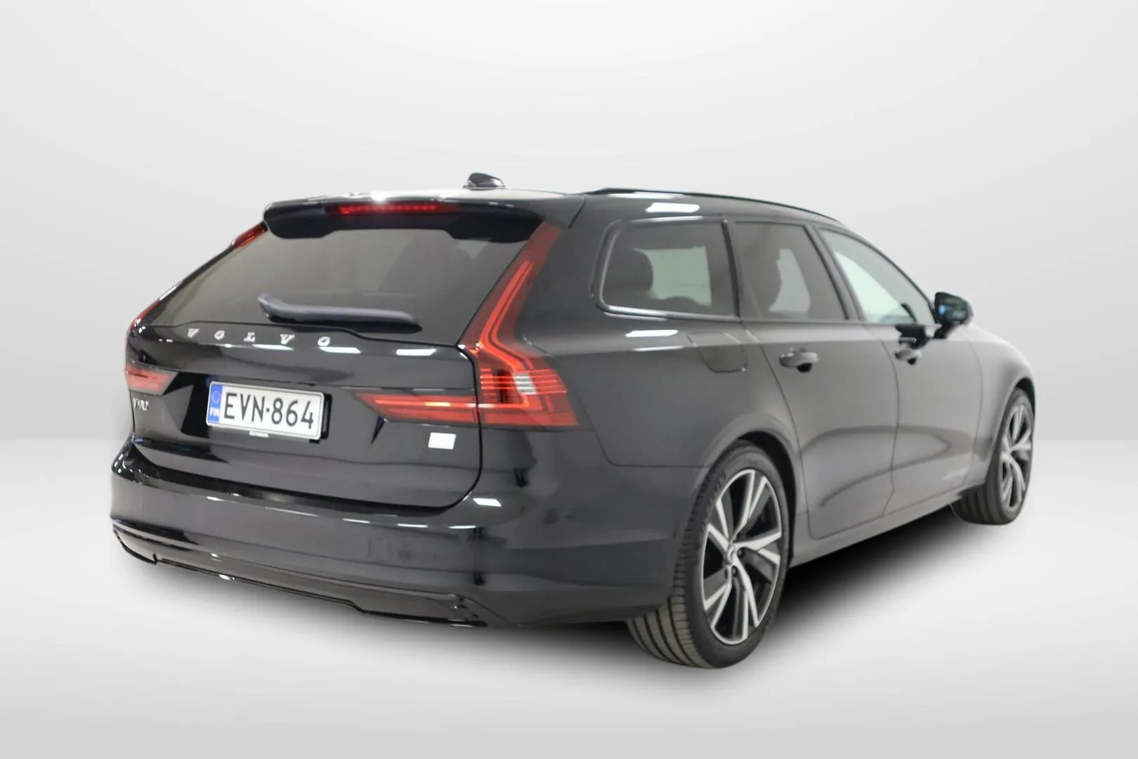 VOLVO V90 EVN-864 carousel image
