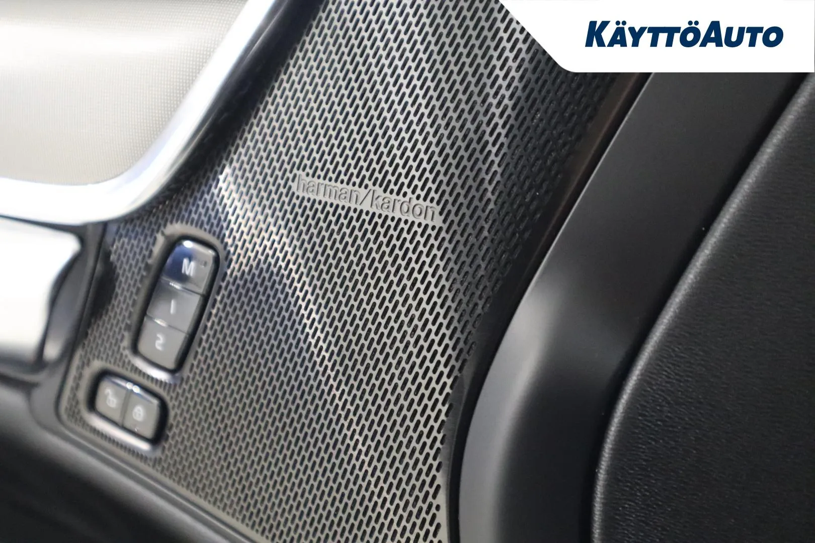 VOLVO V90 EVN-864 carousel image