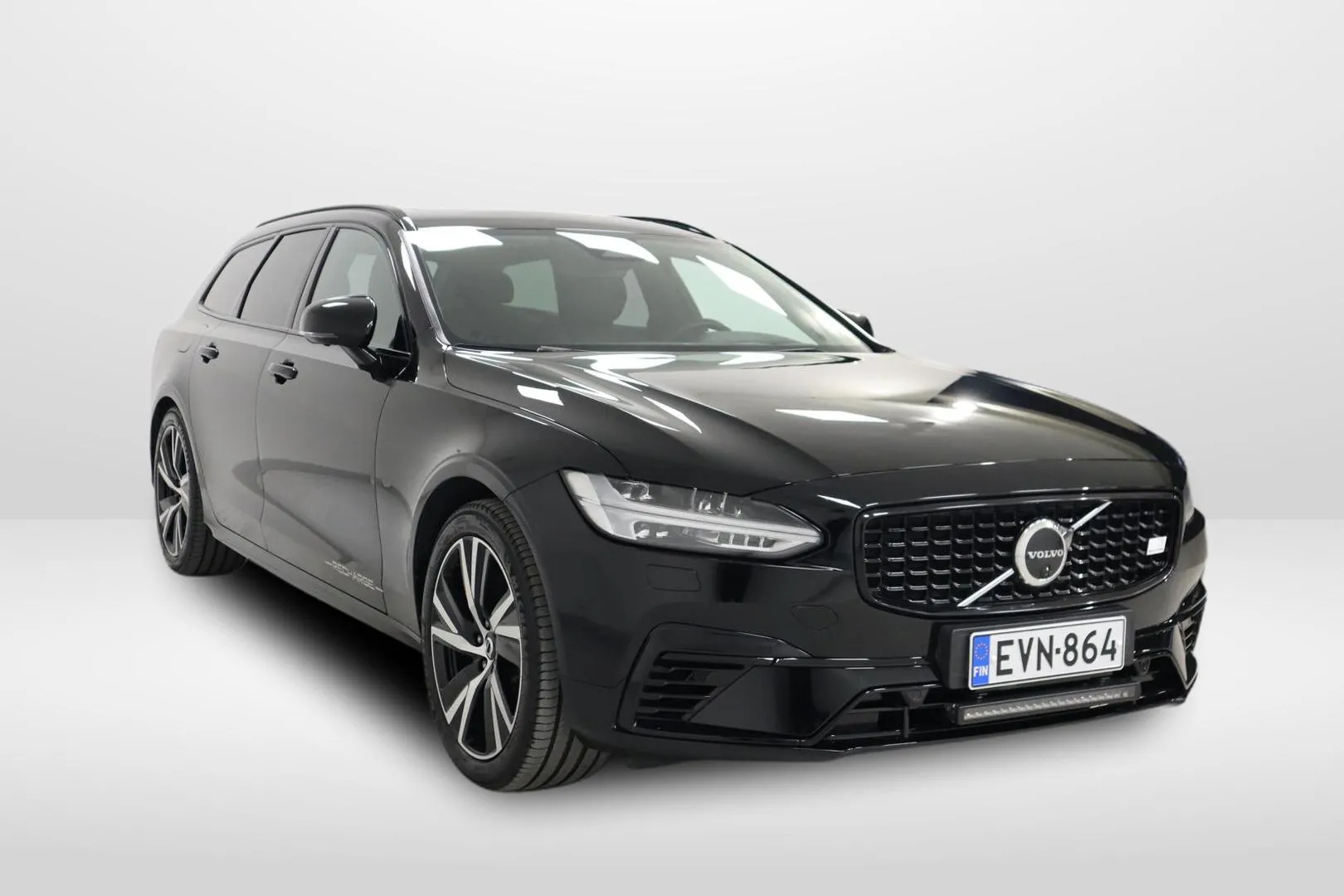 VOLVO V90 EVN-864 carousel image