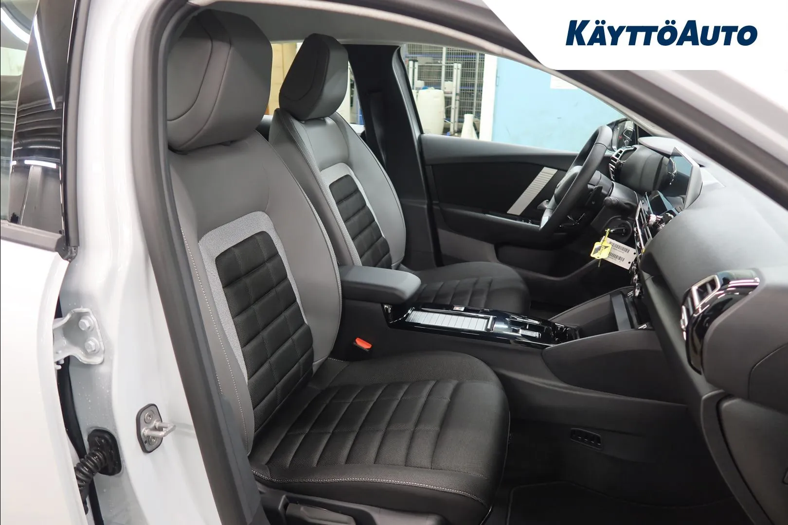 Citroen C4 ISR-224 carousel image