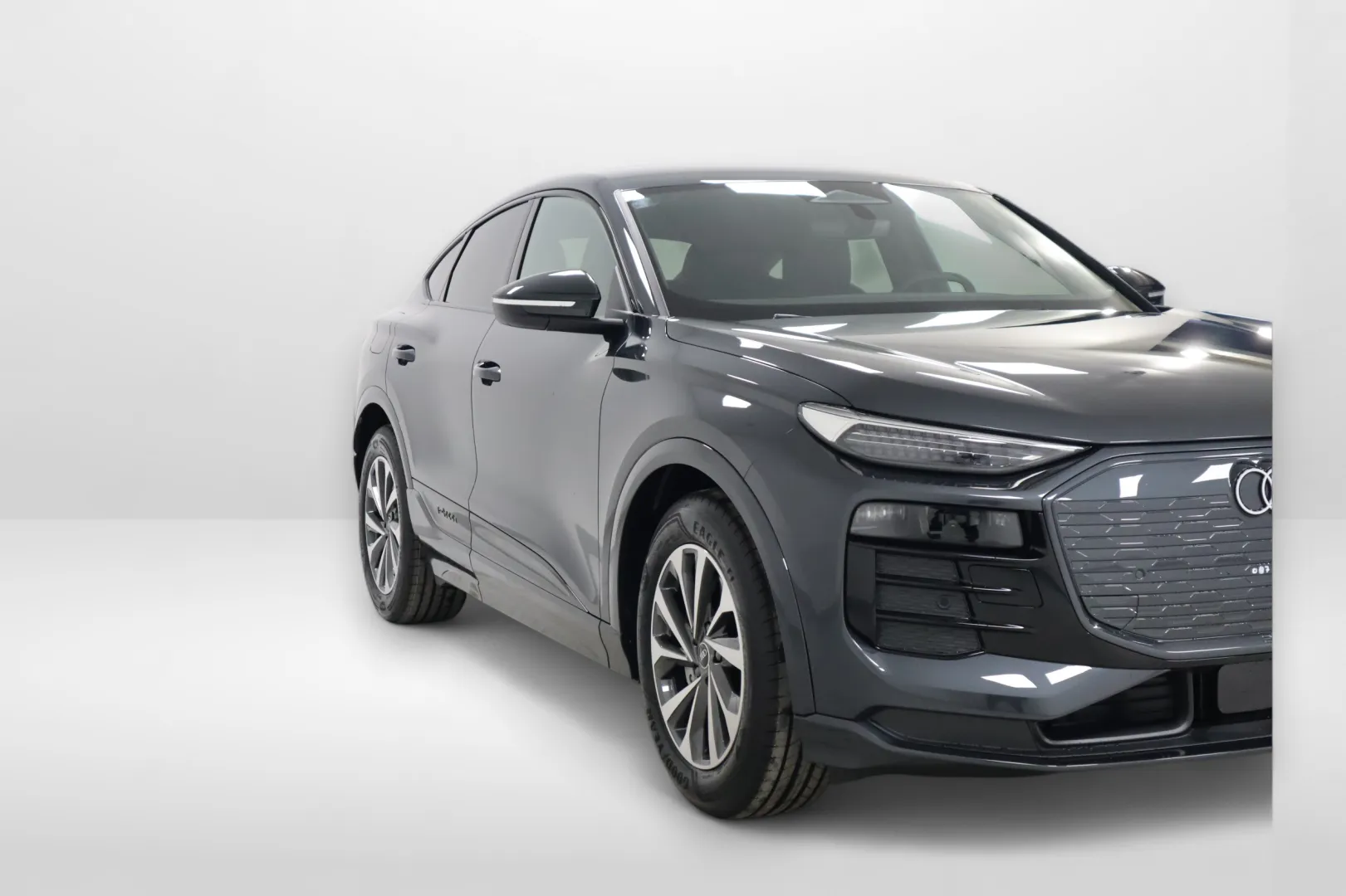 Audi Q6 e-tron IST-453 carousel image