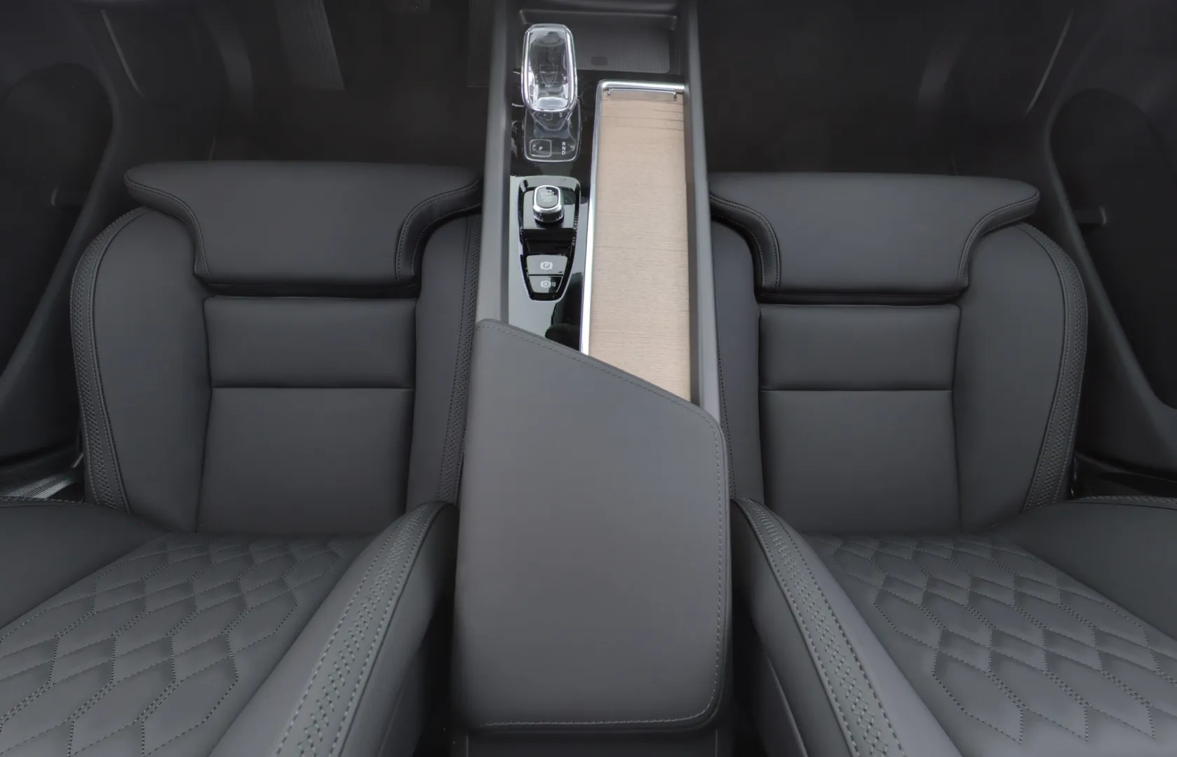 Volvo XC60 ISV-561 carousel image