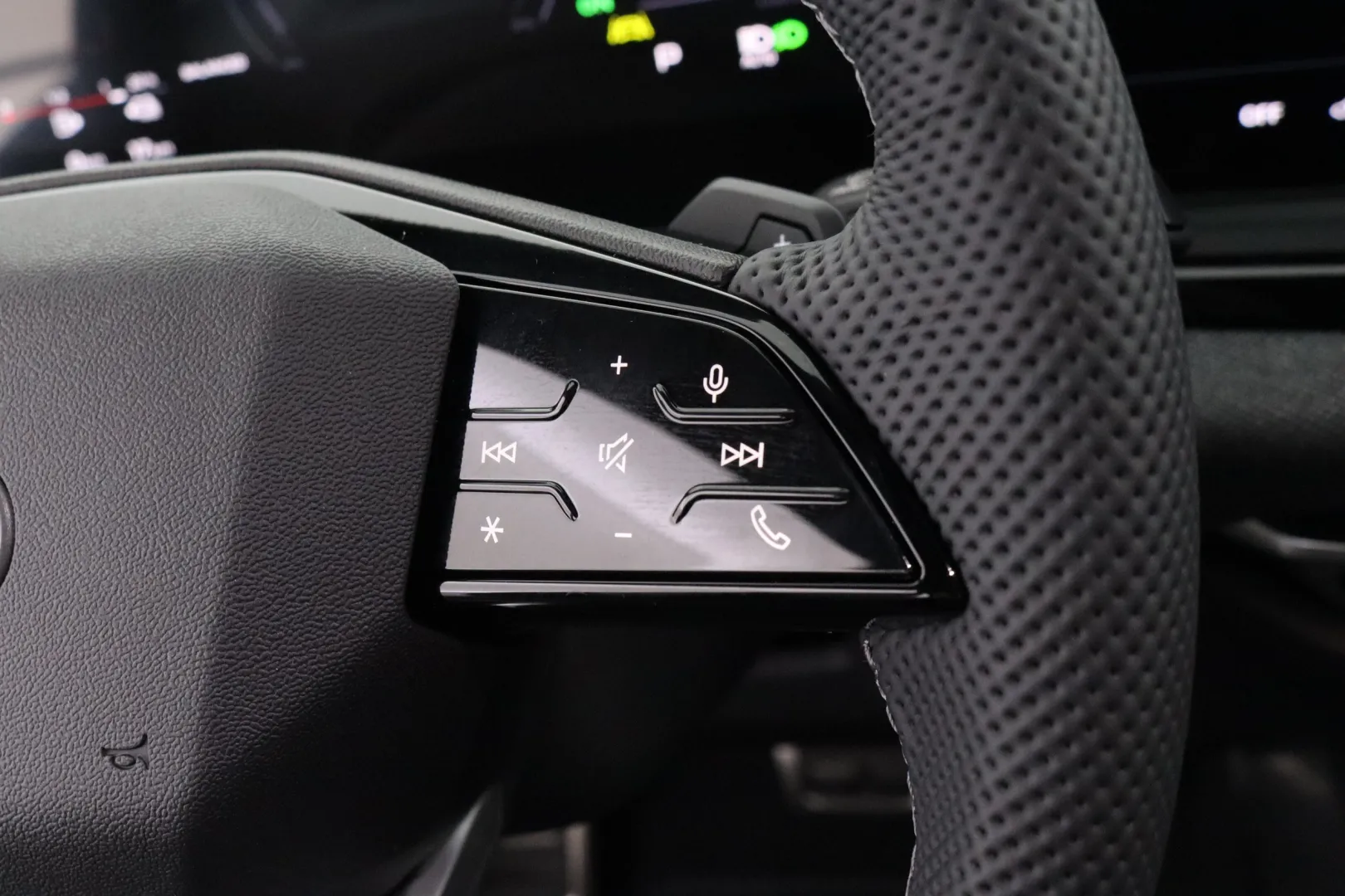 Audi A5 JOM-621 carousel image