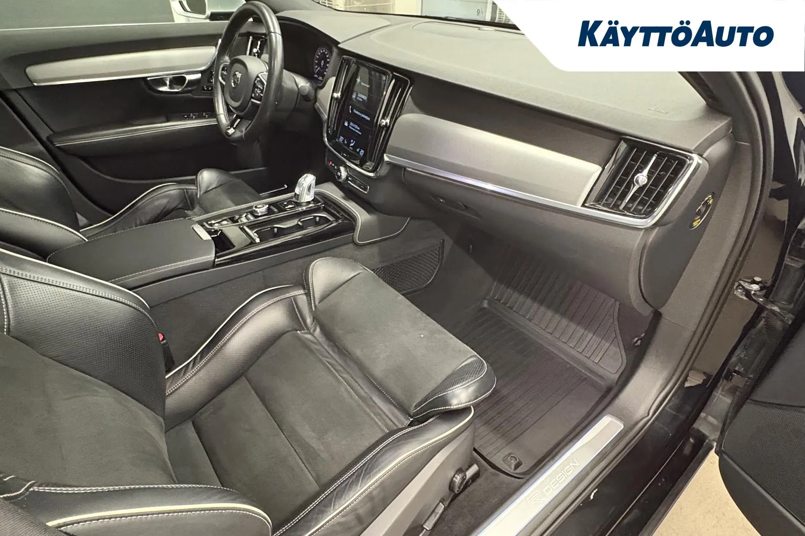 VOLVO S90 ETA-473 carousel image