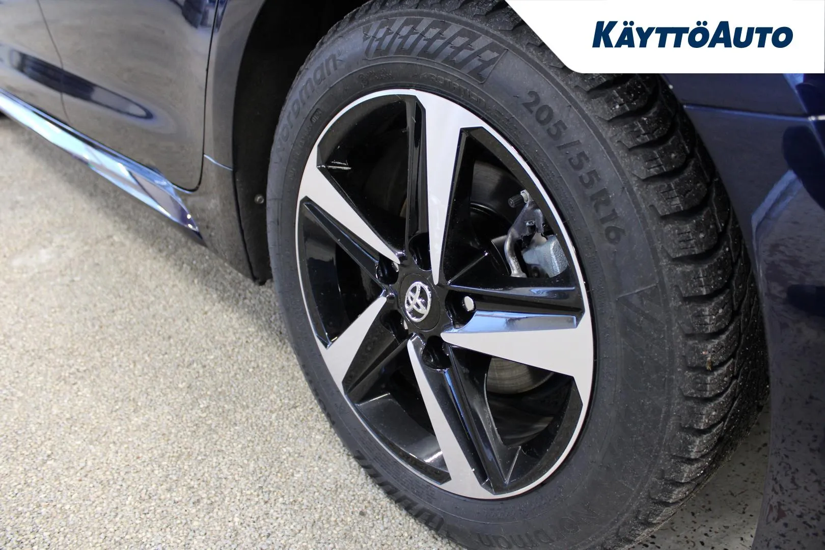 TOYOTA Corolla CRS-475 carousel image