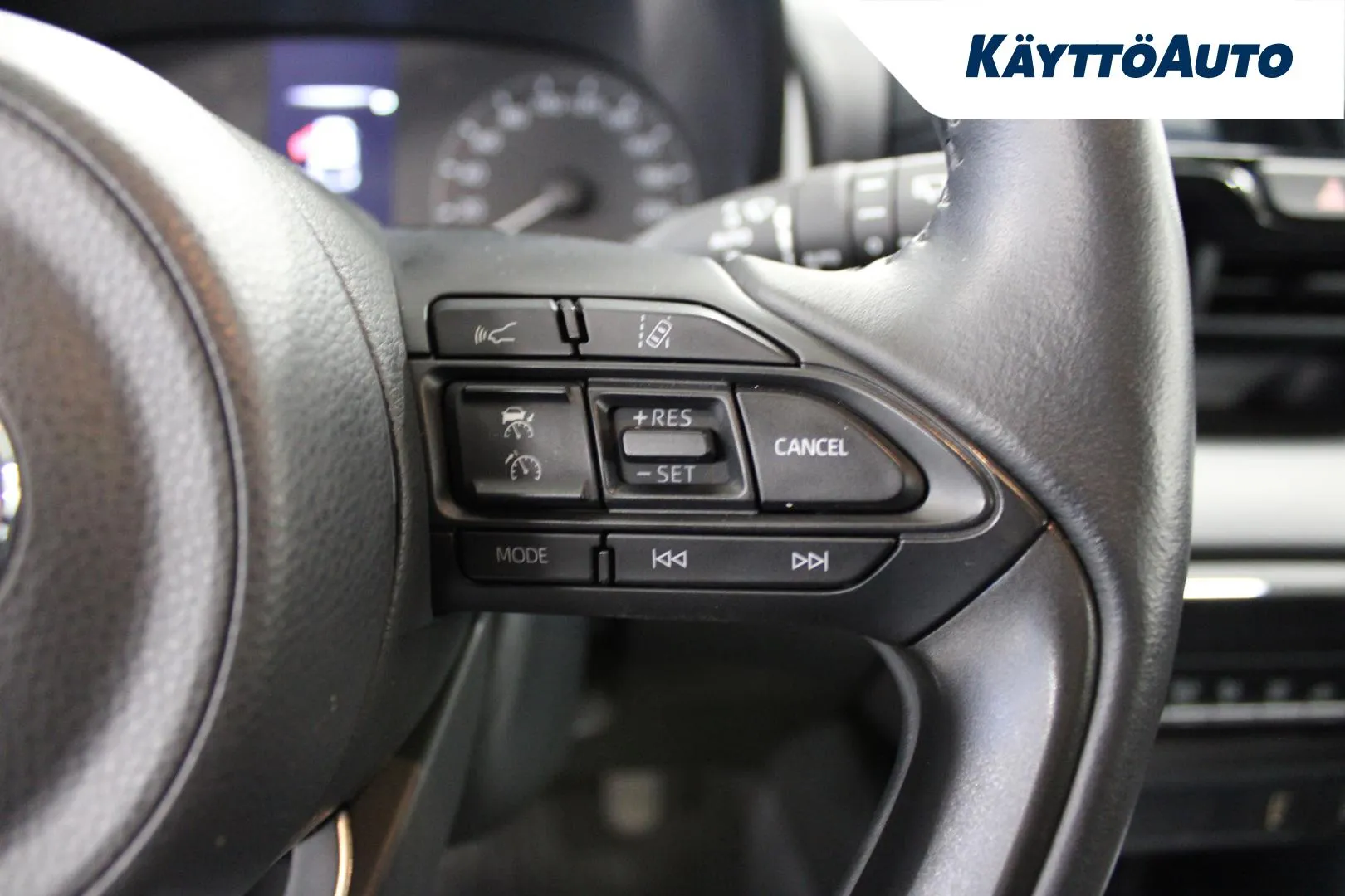 TOYOTA Yaris EUR-671 carousel image