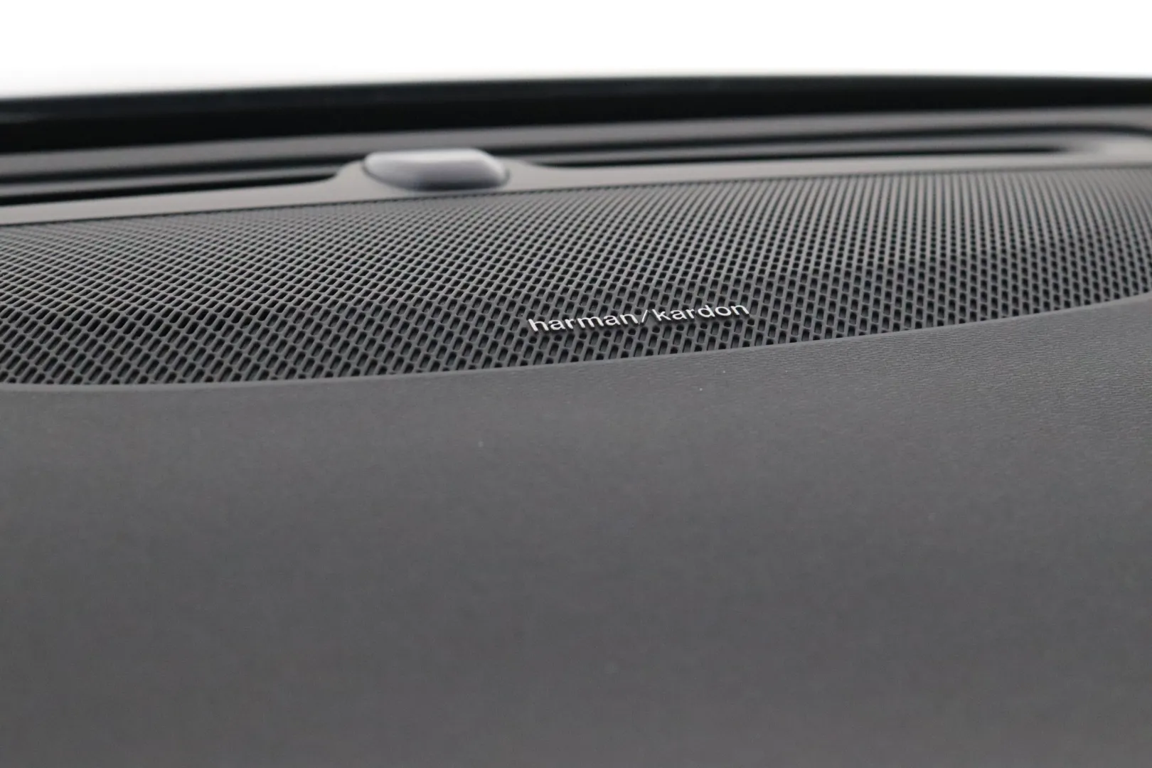 VOLVO S60 RVZ-182 carousel image