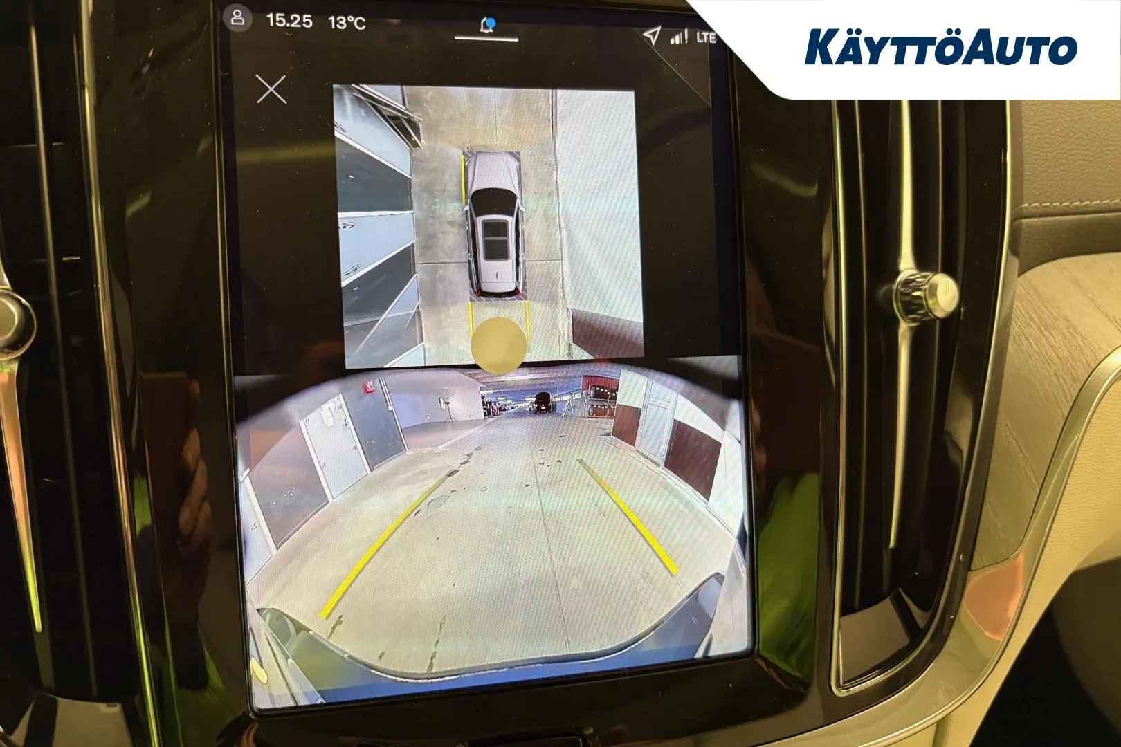 Volvo V60 EVP-585 carousel image