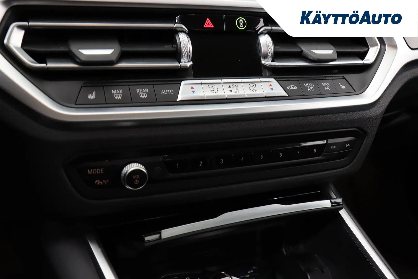 BMW 330 ZNV-801 carousel image