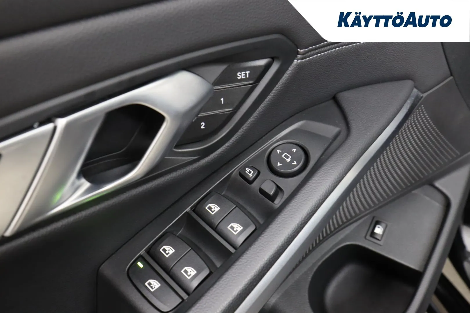 BMW 330 ZNV-801 carousel image