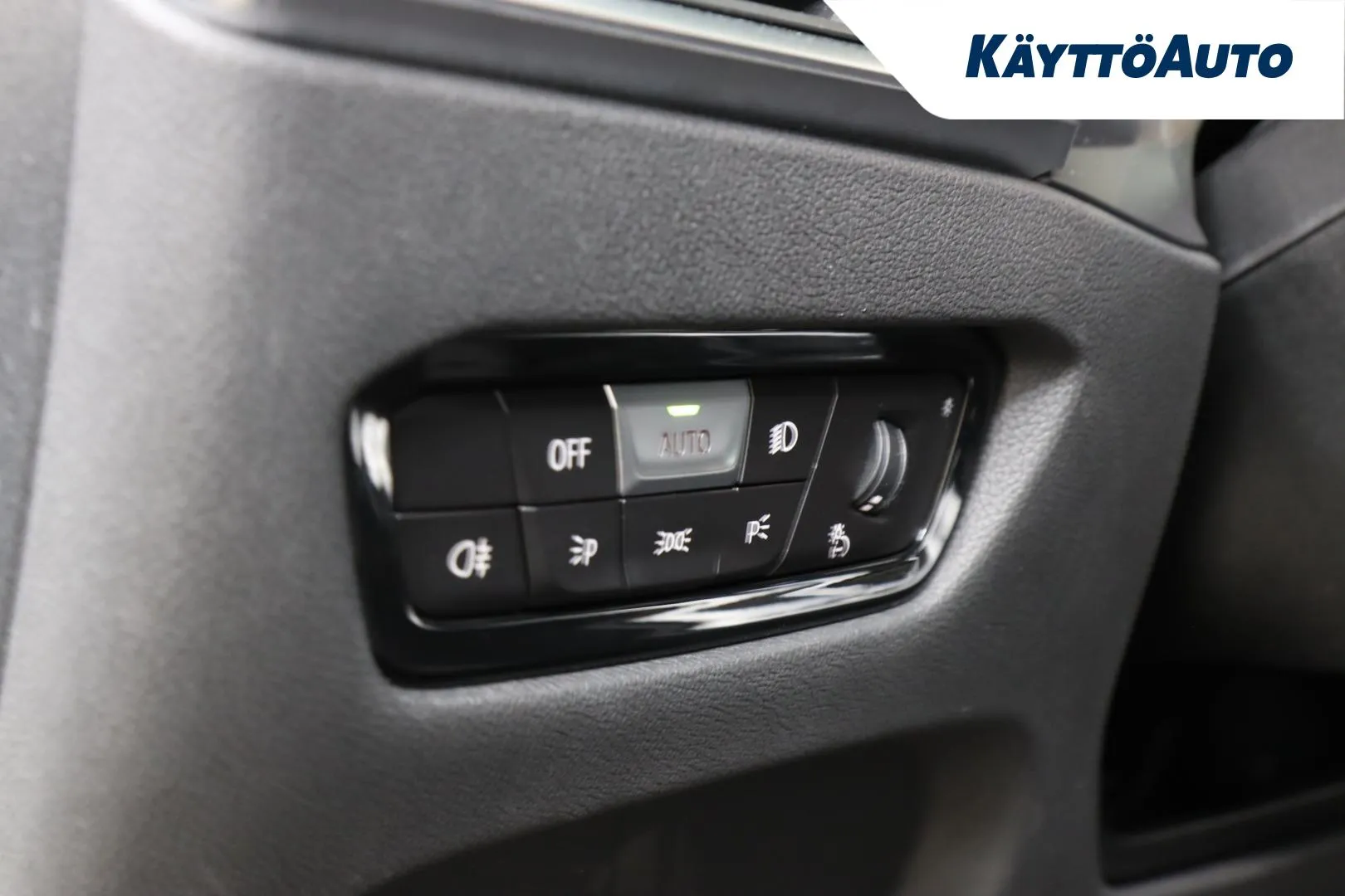 BMW 330 ZNV-801 carousel image