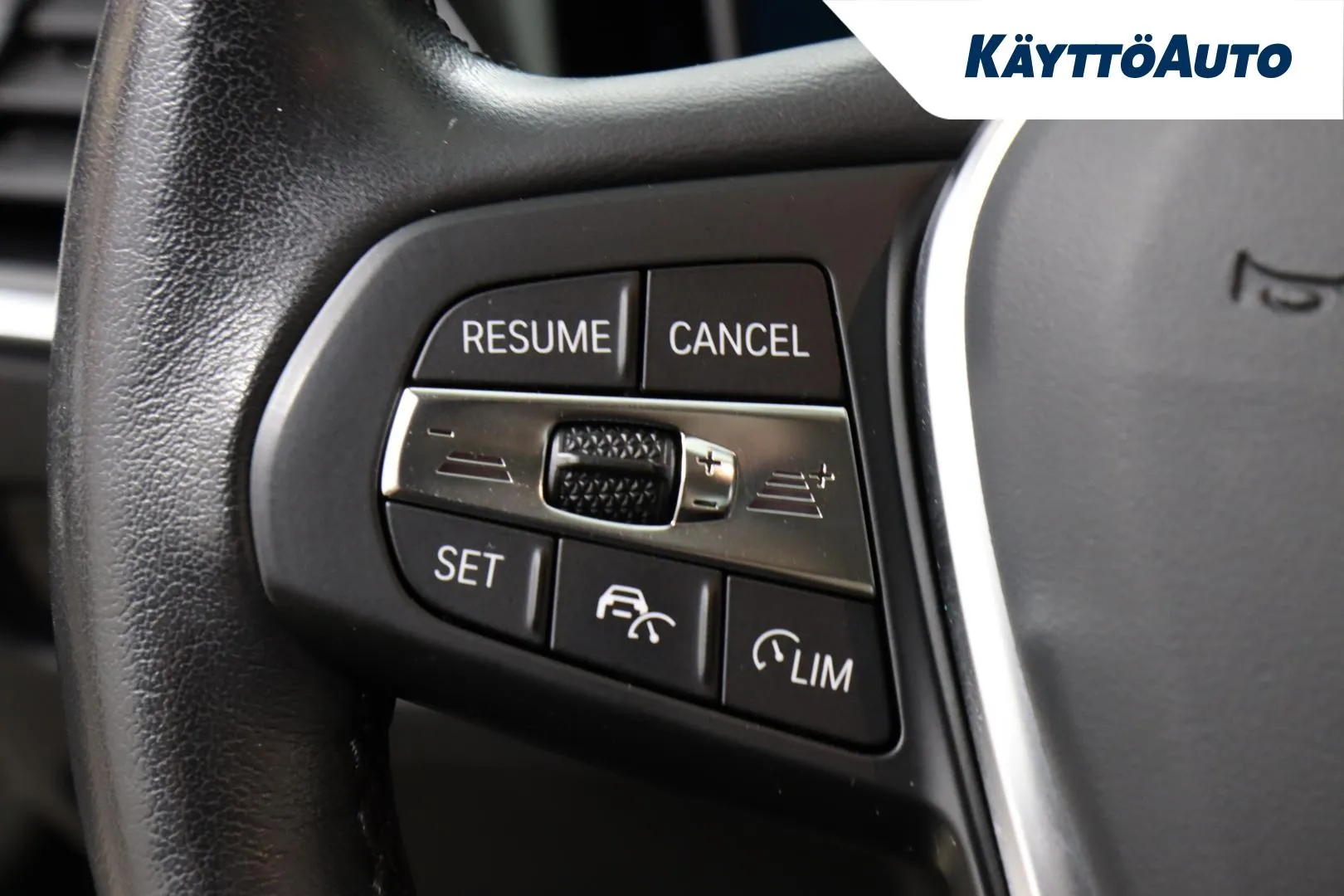 BMW 330 ZNV-801 carousel image