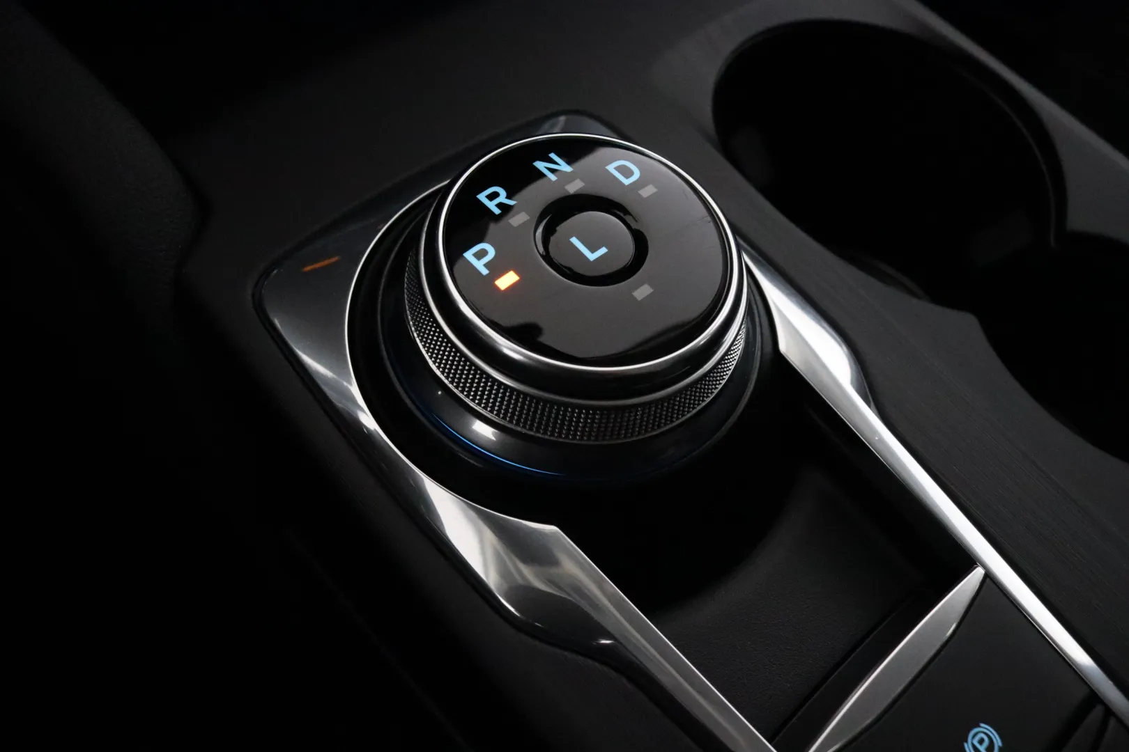 FORD Kuga IPV-678 carousel image