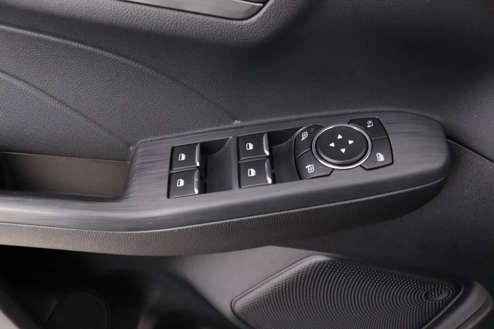 FORD Kuga IPV-678 carousel image