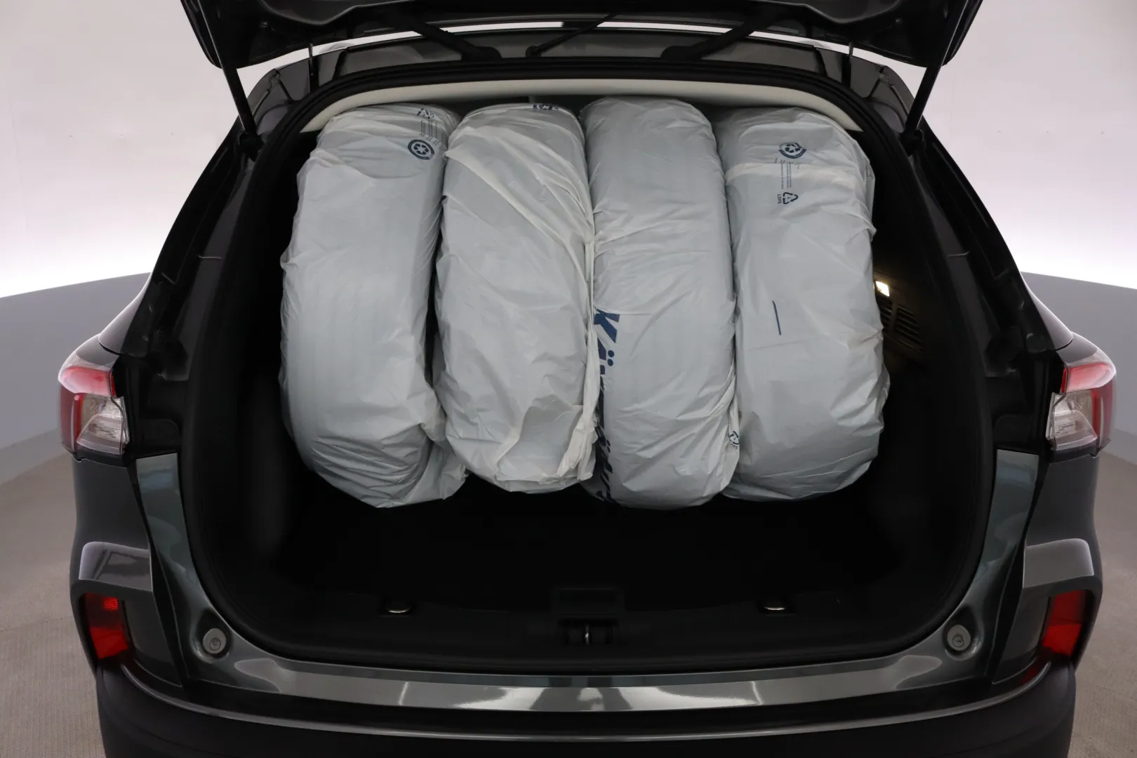 FORD Kuga IPV-678 carousel image